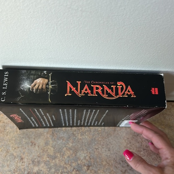 The Chronicles of Narnia- The Original Novels by C.S. Lewis all in one book - Picture 2 of 5
